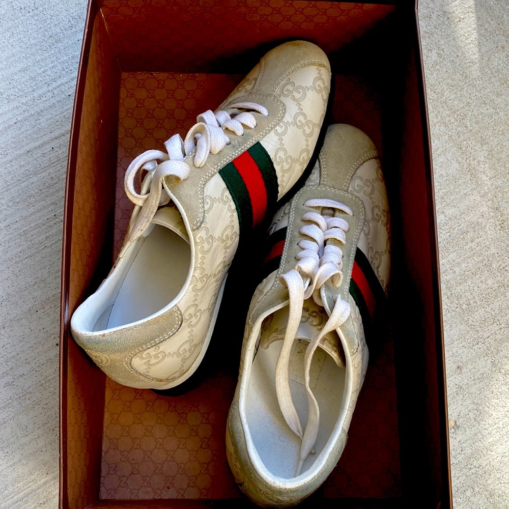 VINTAGE GUCCI suede sneakers!!